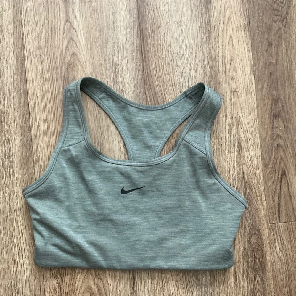 Nike Women's Heathered Gray Sports Bra Sz M
